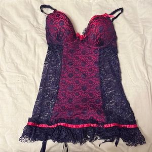 Victoria’s Secret chemise 34c pink